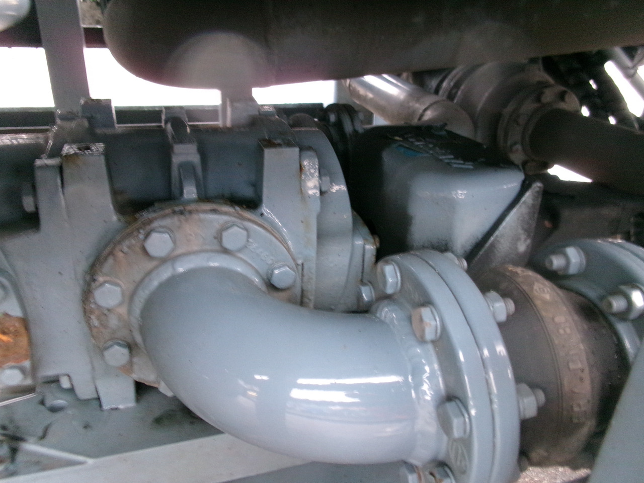 Semi-remorque citerne pour transport de carburant L.A.G. Fuel tank alu 44.5 m3 / 6 comp + pump: photos 16
