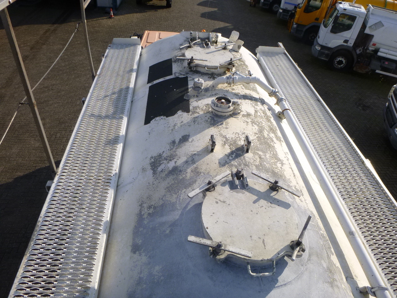 Semi-remorque citerne pour transport de farine L.A.G. Powder tank alu 58.5 m3 (tipping): photos 6