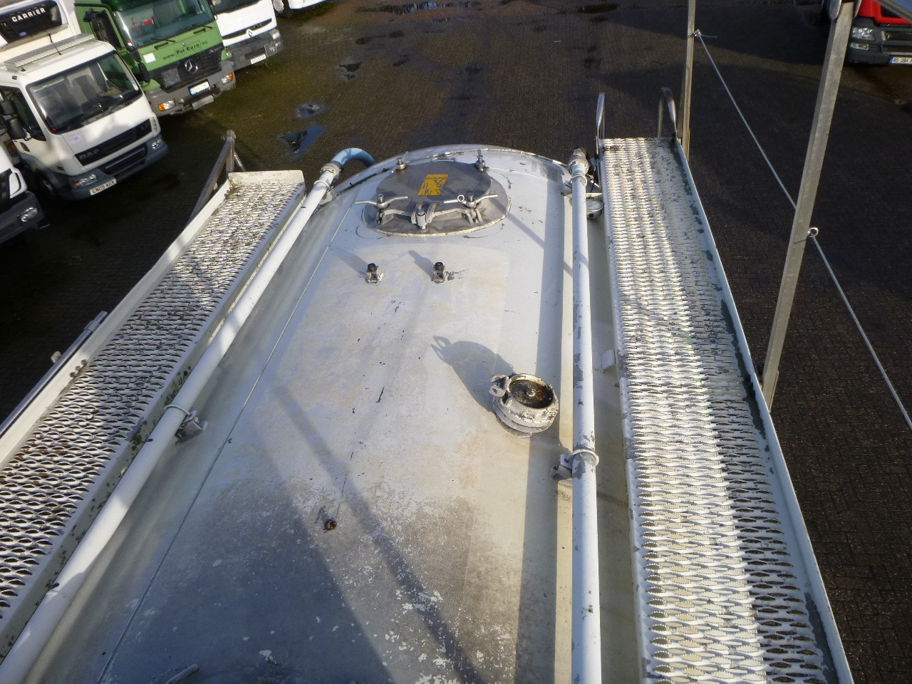 Semi-remorque citerne pour transport de farine L.A.G. Powder tank alu 60.5 m3 (tipping): photos 12