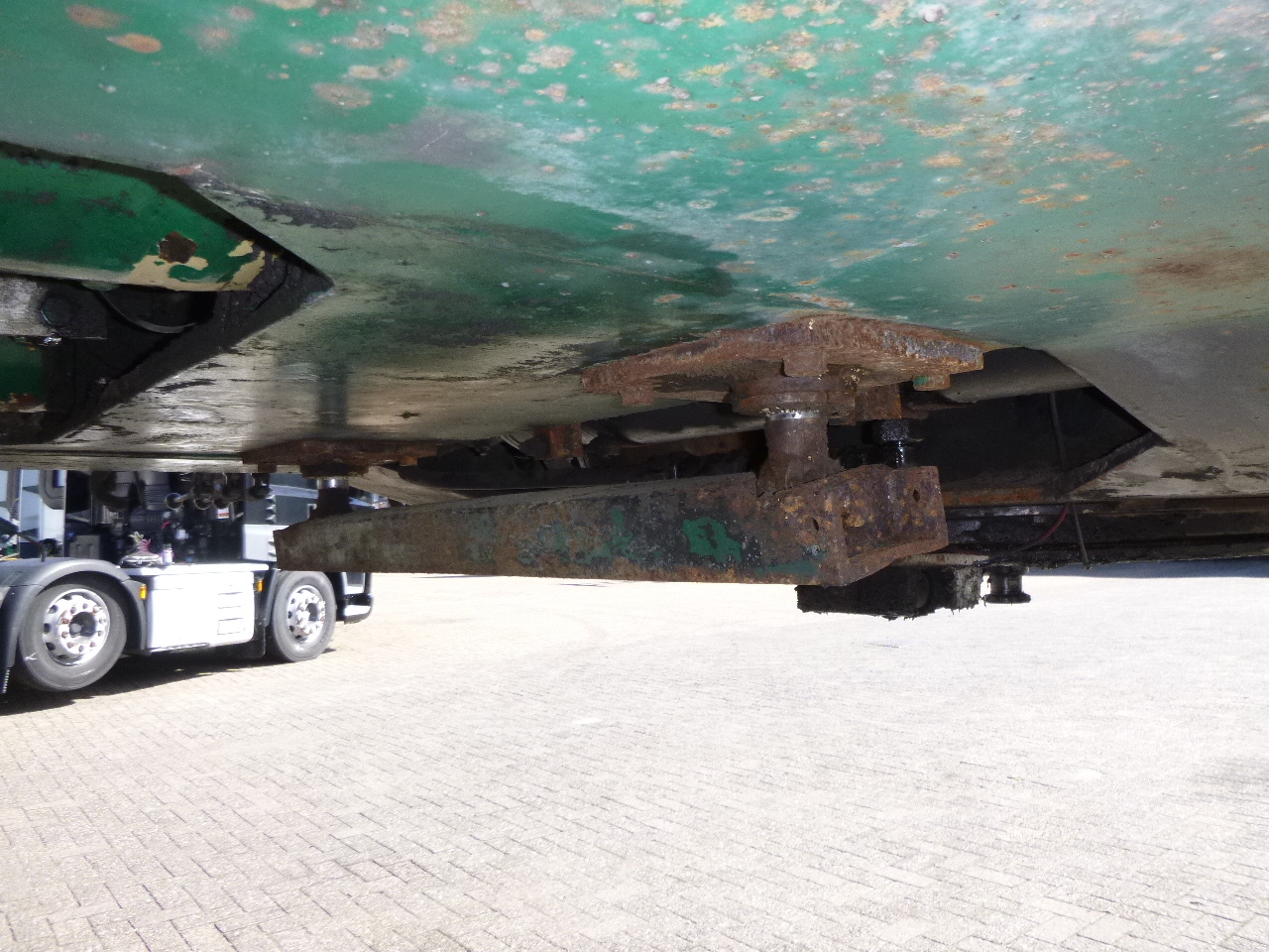 Semi-remorque surbaissé Nooteboom 3-axle lowbed trailer 33 t / extendable 8.5 m: photos 13