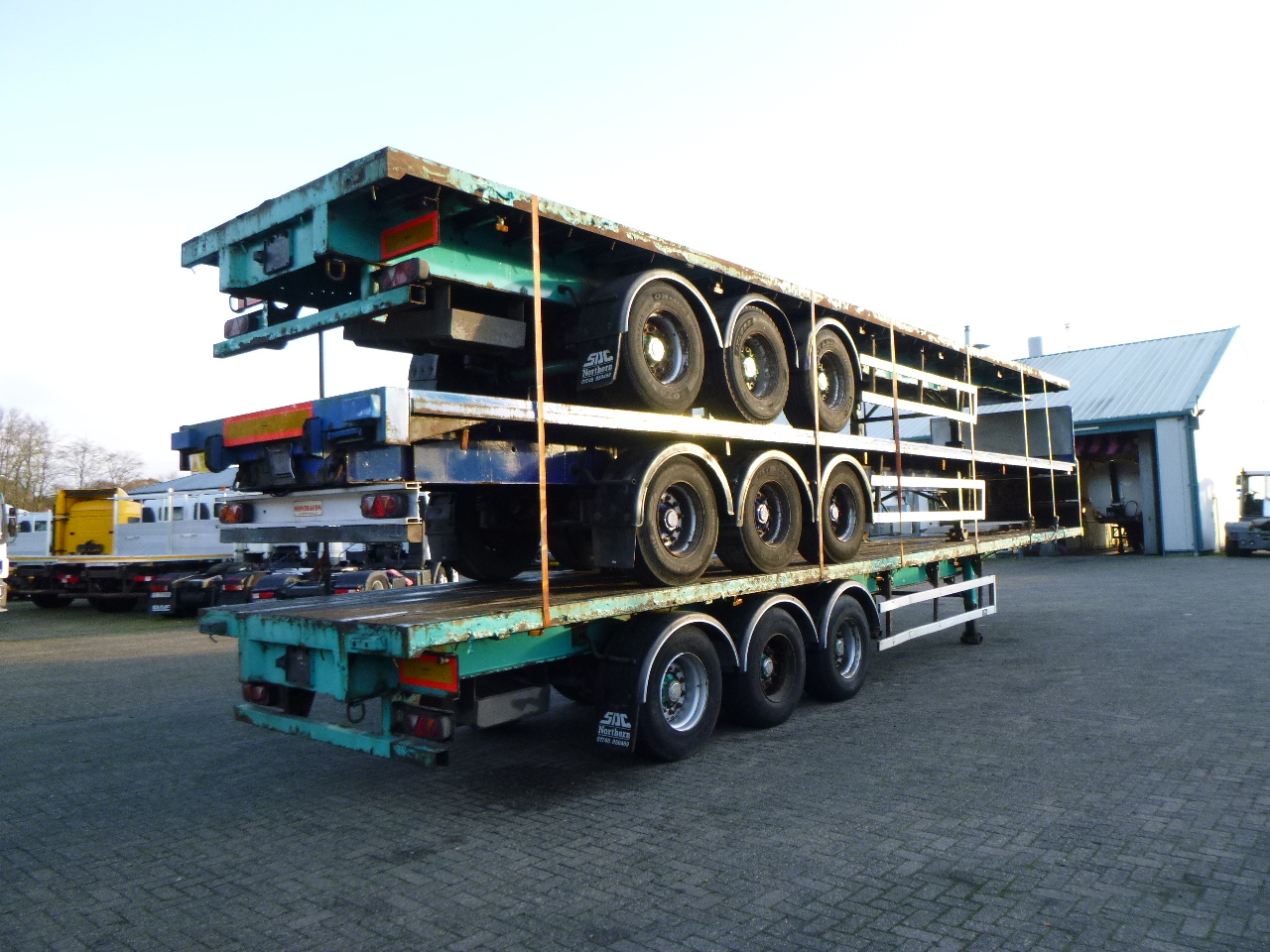 Semi-remorque plateau SDC Stack - 3 x platform trailer 13.6 m / 39 t: photos 3