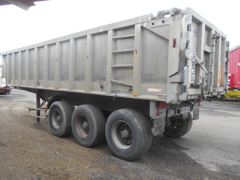 Semi-remorque benne Benalu