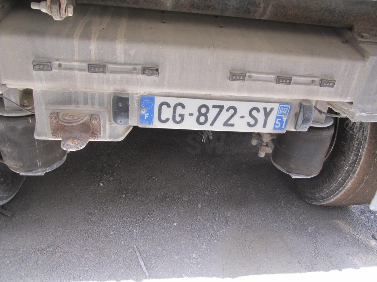 Semi-remorque benne Benalu