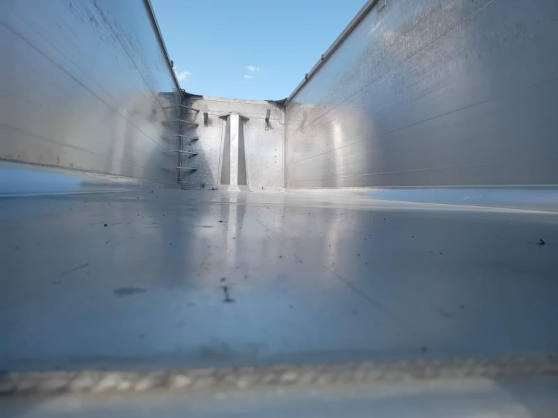 Semi-remorque benne Benalu