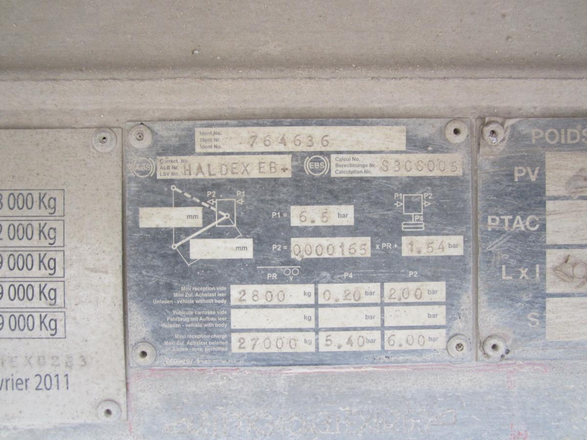 Semi-remorque benne Benalu