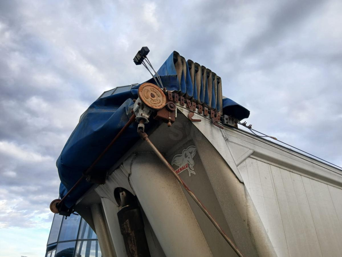 Semi-remorque benne Fruehauf