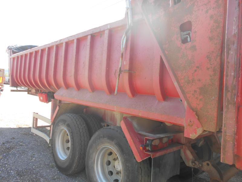 Semi-remorque benne Fruehauf