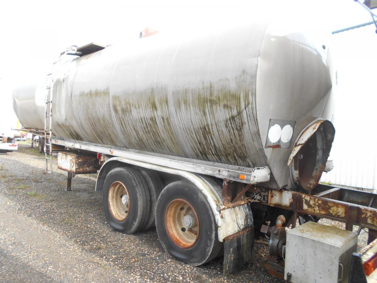Semi-remorque citerne Fruehauf