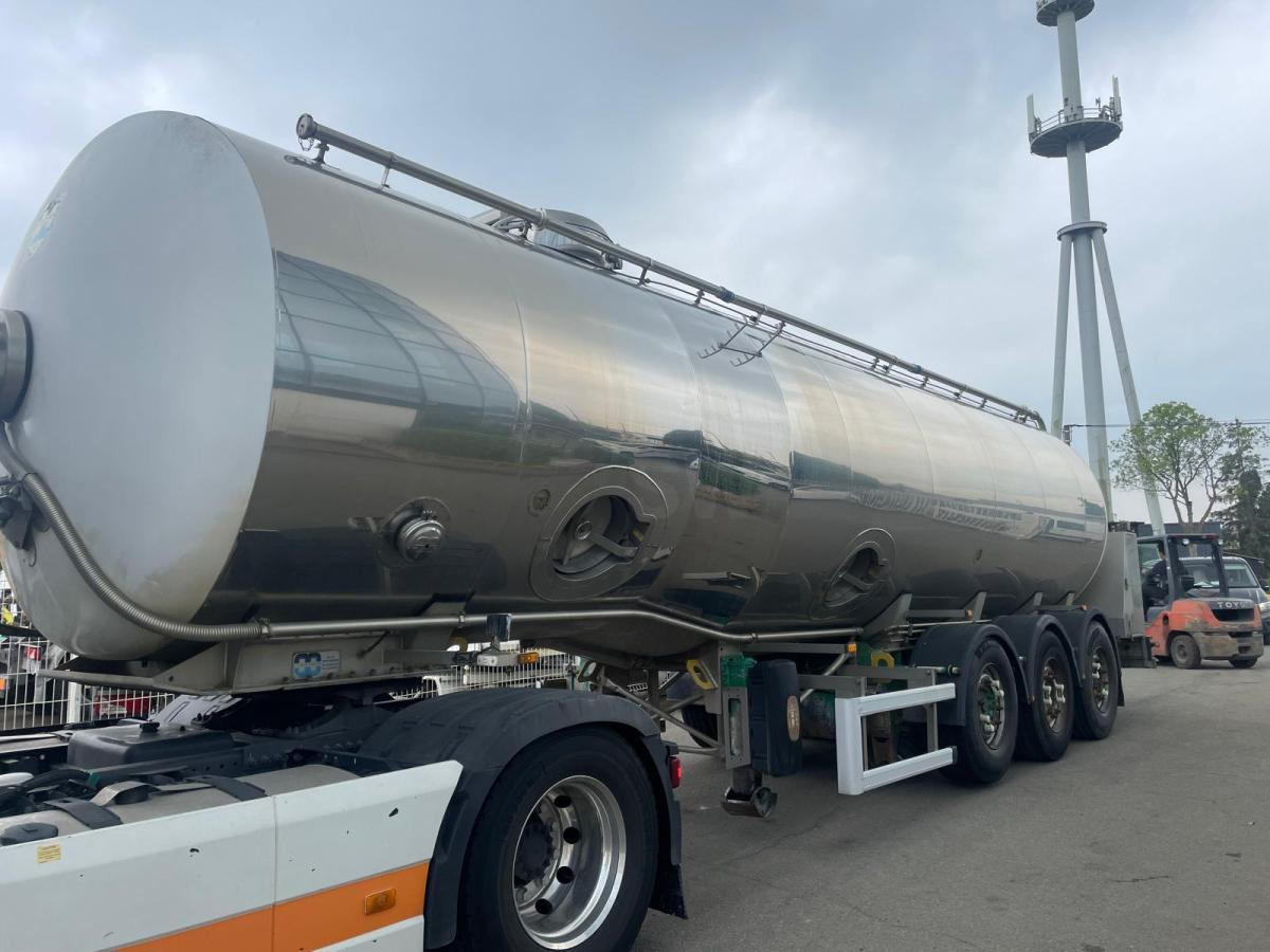 Semi-remorque citerne Maisonneuve