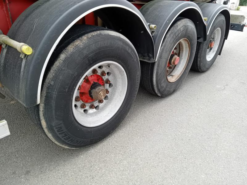 Semi-remorque citerne Maisonneuve