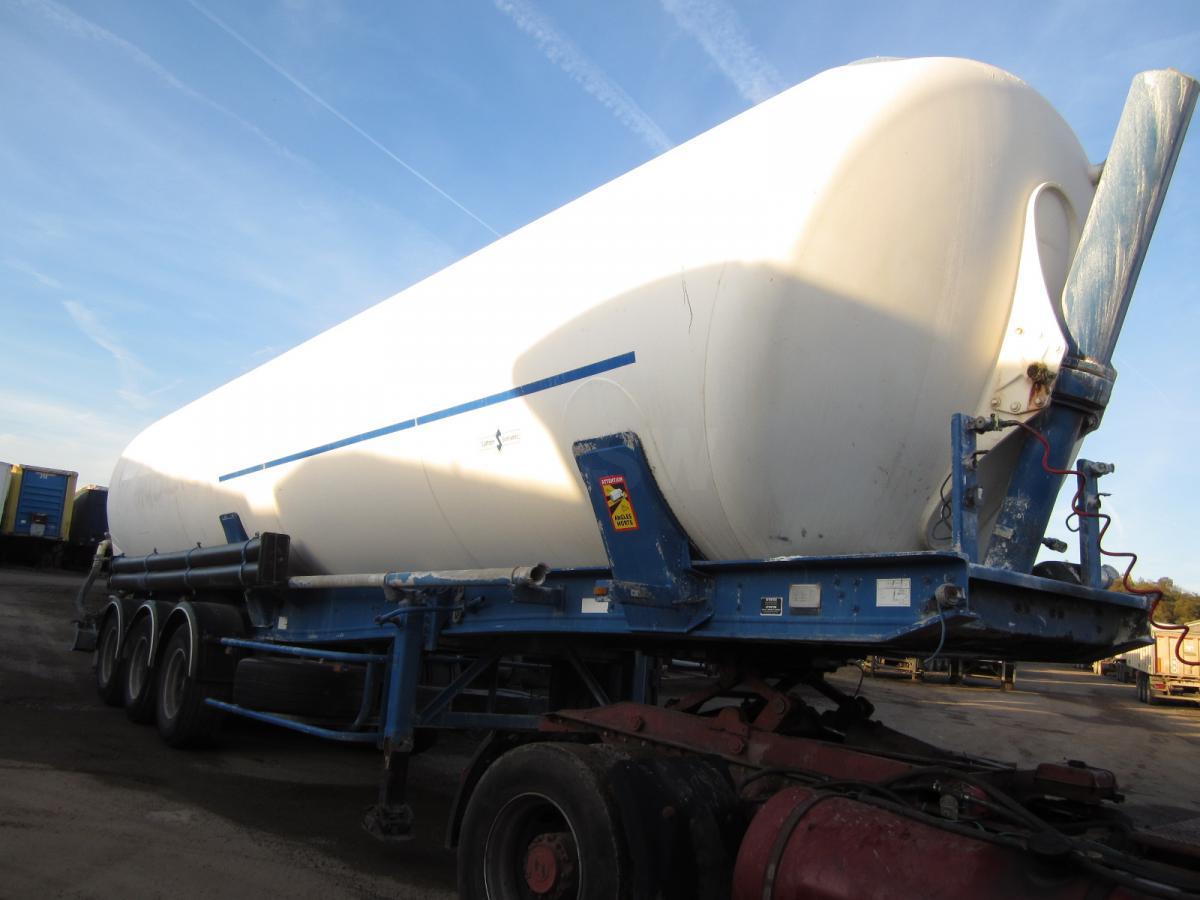Semi-remorque citerne Spitzer