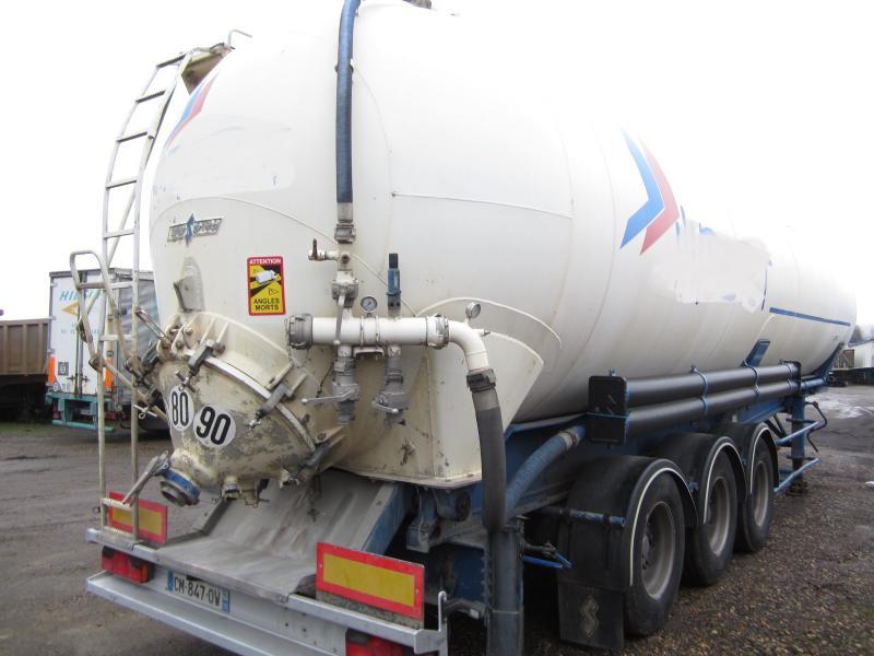 Semi-remorque citerne Spitzer