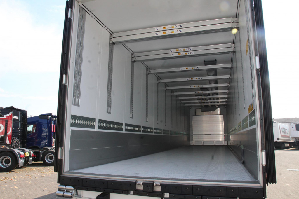 Semi-remorque frigorifique SCHMITZ Thermo King Advancer A400 DS Strom Blumen