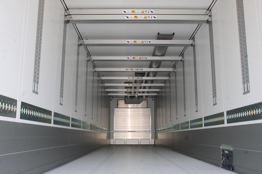 Semi-remorque frigorifique SCHMITZ Thermo King Advancer A400 DS Strom Blumen
