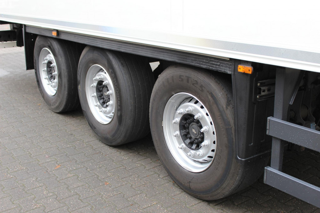 Semi-remorque frigorifique SCHMITZ Thermo King SLXi Spectrum Bi MultiTemp DS Strom