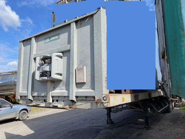 Semi-remorque plateau Fruehauf