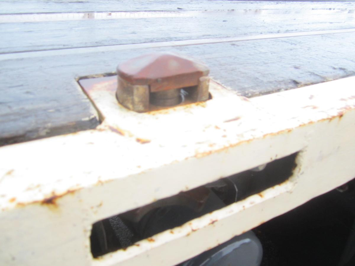 Semi-remorque plateau Fruehauf