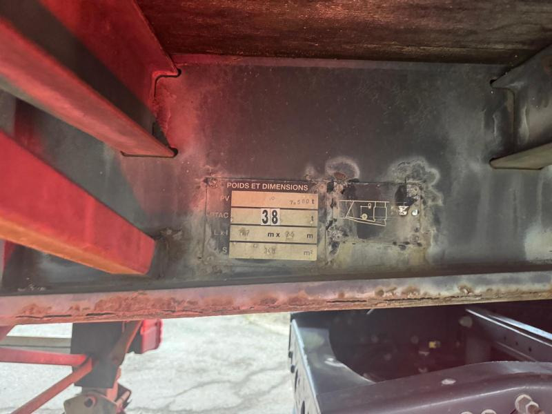 Semi-remorque plateau Fruehauf