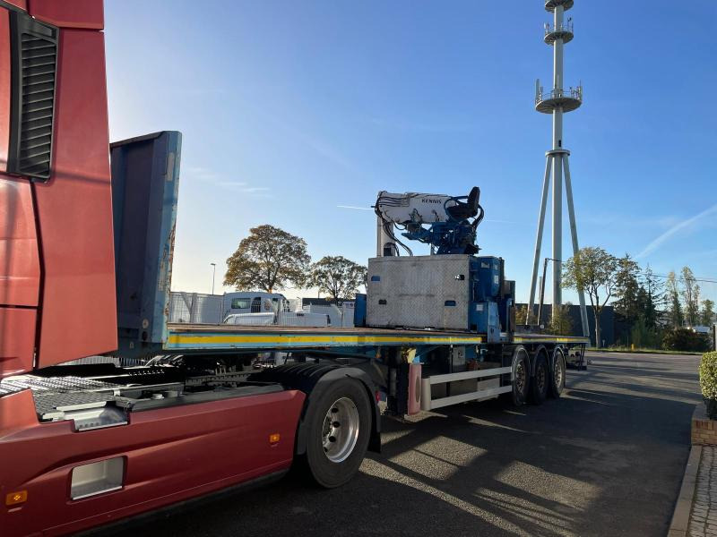 Semi-remorque plateau Fruehauf