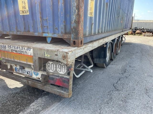 Semi-remorque plateau Fruehauf