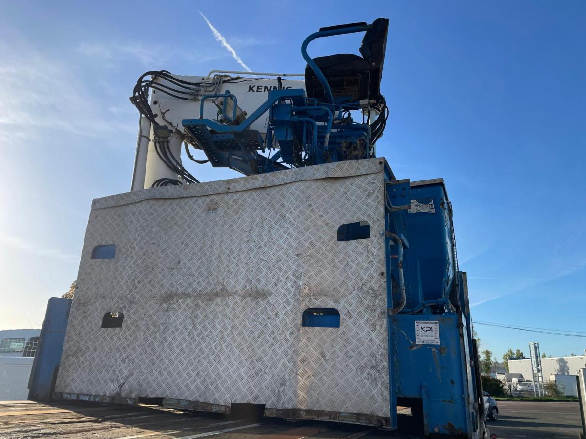 Semi-remorque plateau Fruehauf