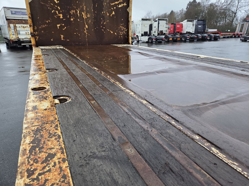 Semi-remorque plateau Fruehauf