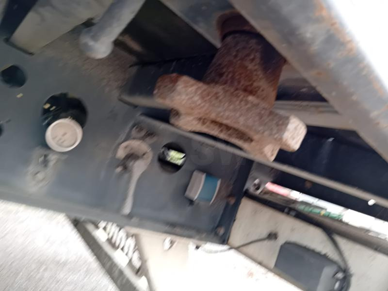 Semi-remorque plateau Kässbohrer