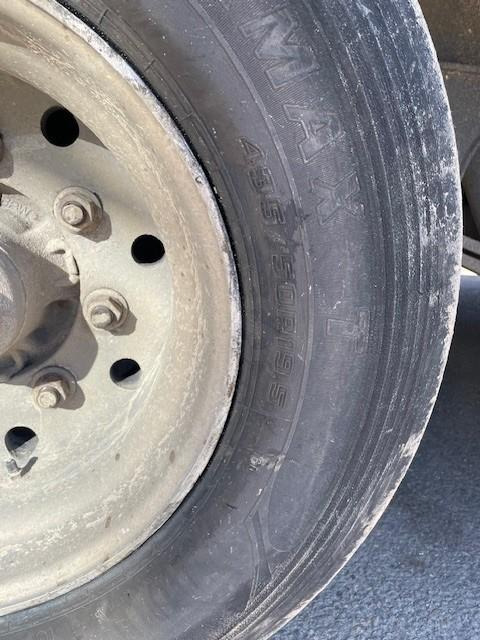 Semi-remorque plateau Lecitrailer