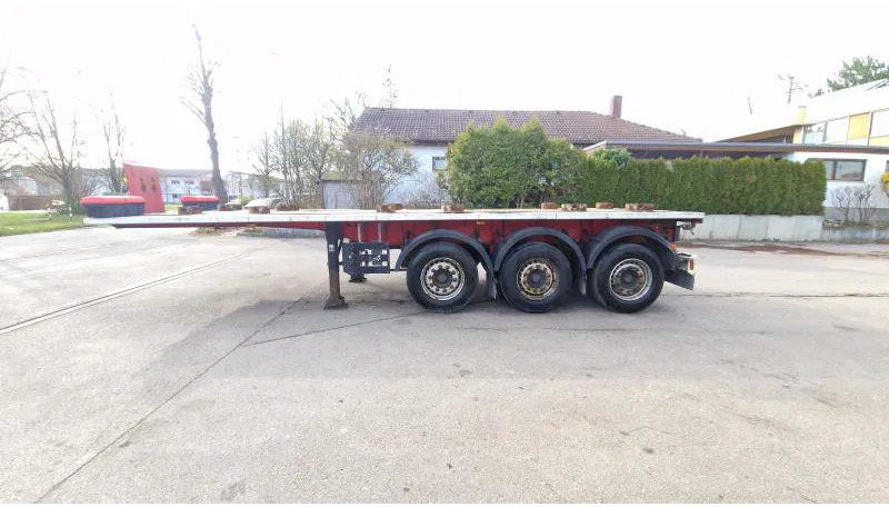 Semi-remorque porte-conteneur/ Caisse mobile Schwarzmüller kurzes 3- Achs Chassis ADR für Chemie Spezialbehäl kurzes 3- Achs Chassis ADR für Chemie Spezialbehälter
