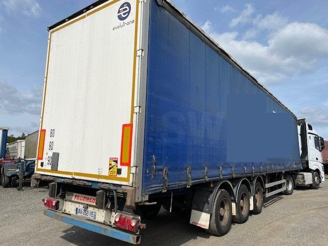Semi-remorque rideaux coulissants Fruehauf