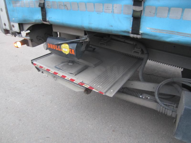 Semi-remorque rideaux coulissants Fruehauf