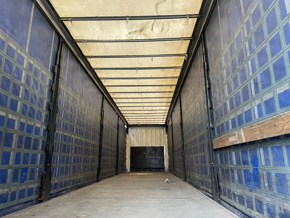 Semi-remorque rideaux coulissants Krone