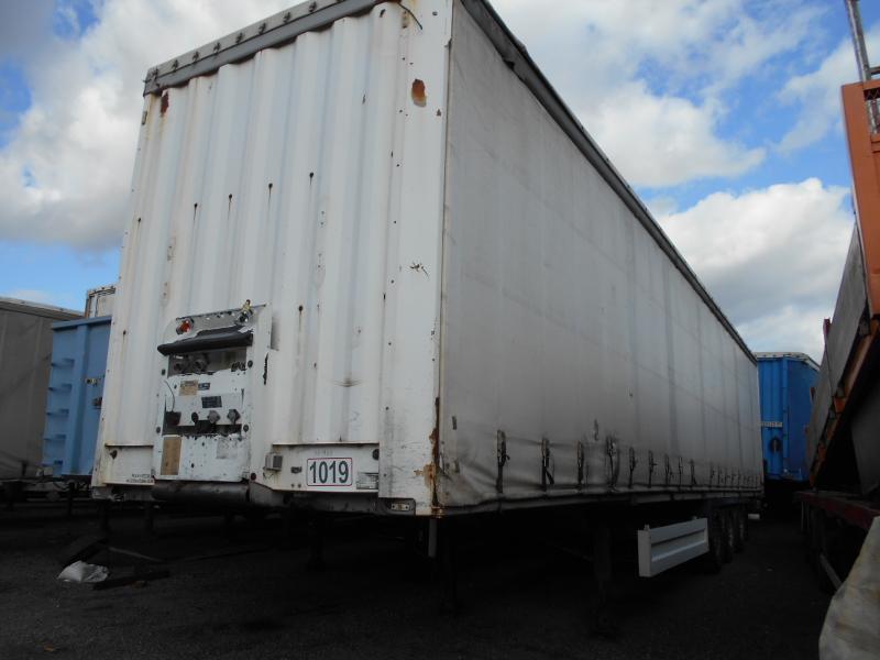 Semi-remorque rideaux coulissants Krone