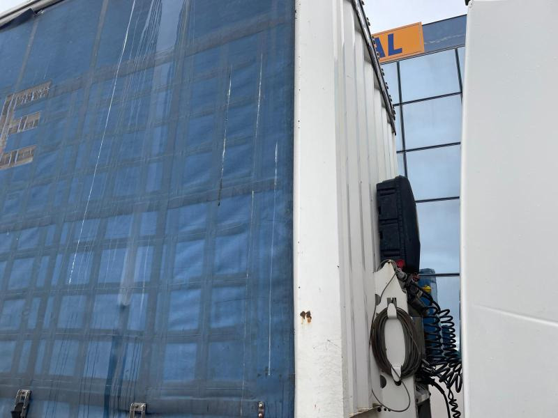 Semi-remorque rideaux coulissants Krone