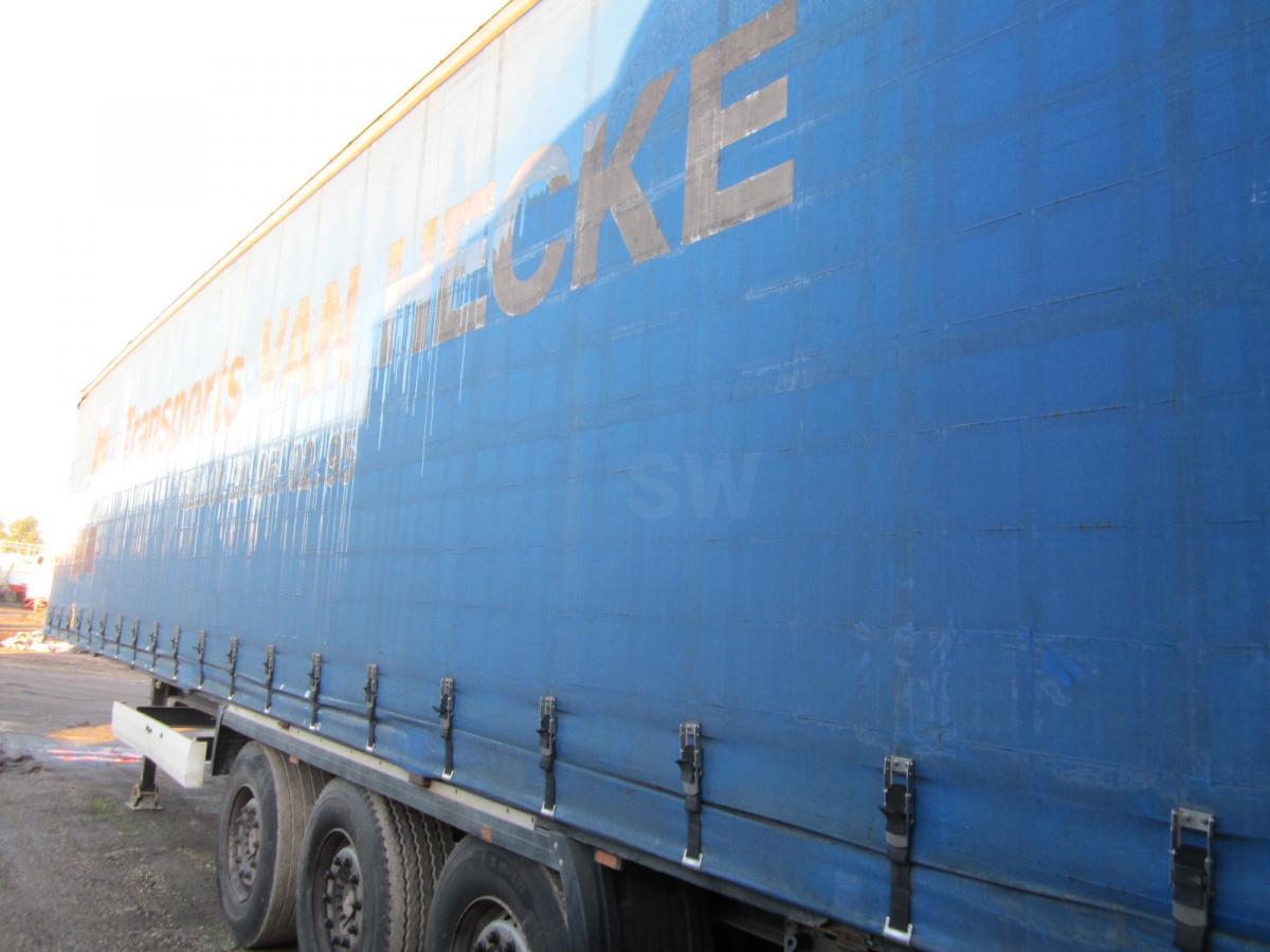 Semi-remorque rideaux coulissants Krone