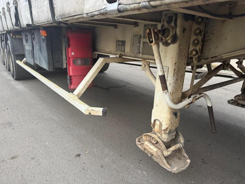 Semi-remorque rideaux coulissants Trailor