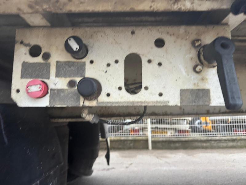 Semi-remorque rideaux coulissants Trailor