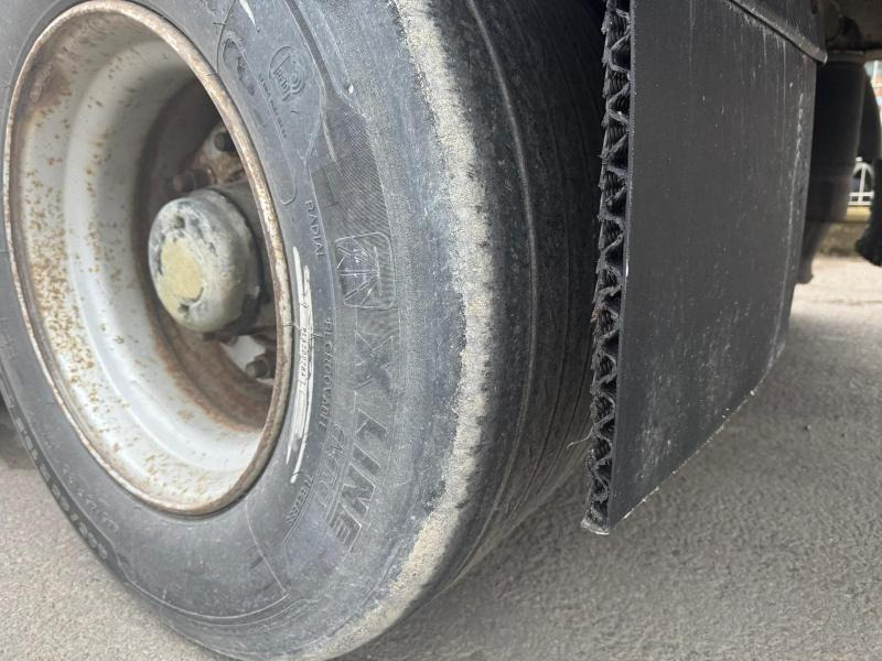 Semi-remorque rideaux coulissants Trailor