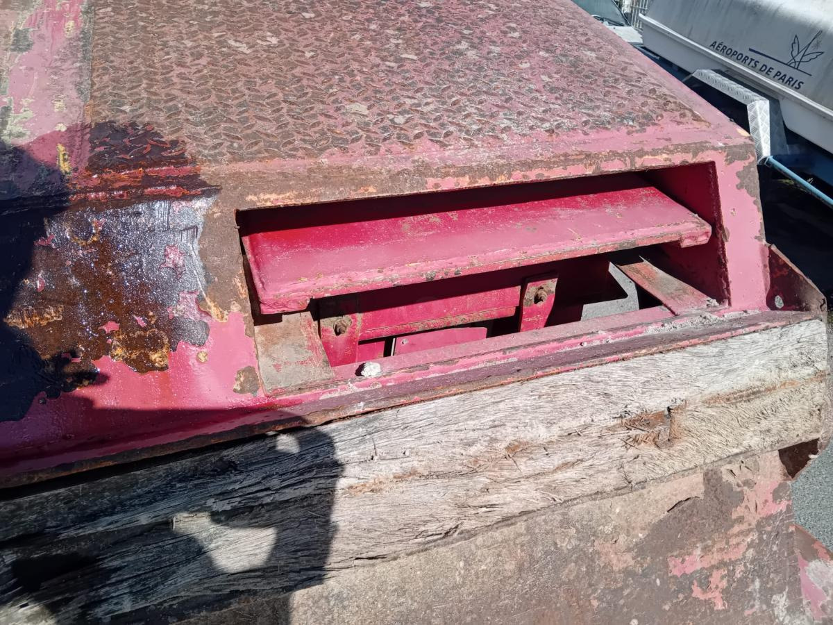 Semi-remorque surbaissé Castera