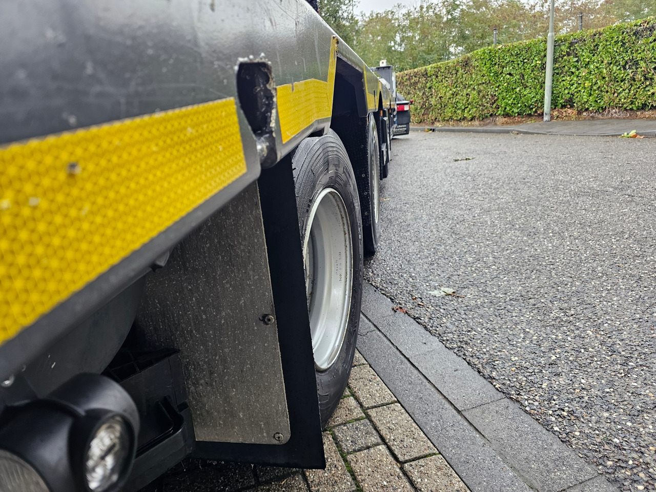 Semi-remorque surbaissé Meusburger MTS-3