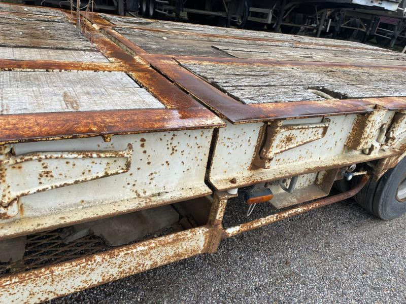 Semi-remorque surbaissé Verem