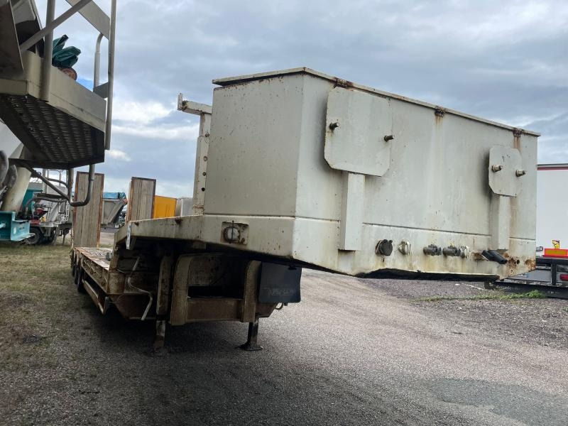 Semi-remorque surbaissé Verem