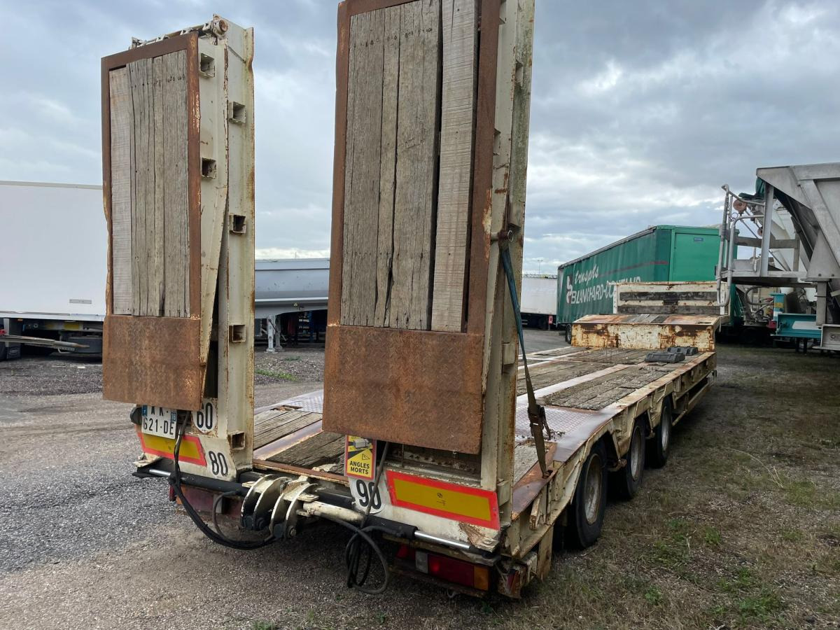 Semi-remorque surbaissé Verem