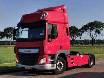 DAF CF 400 spacecab skirts - Tracteur routier: photos 2