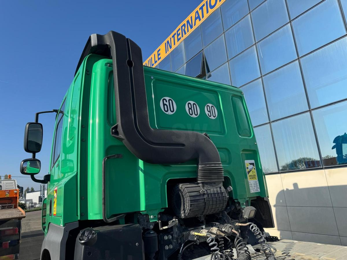 Tracteur routier DAF CF 460