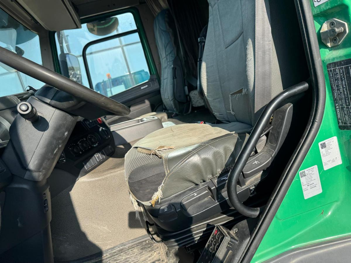 Tracteur routier DAF CF 460