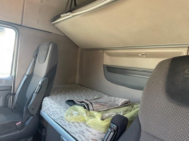 Tracteur routier DAF XF105