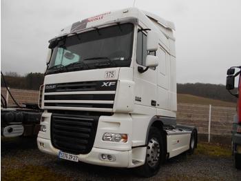 Tracteur routier DAF XF105 460