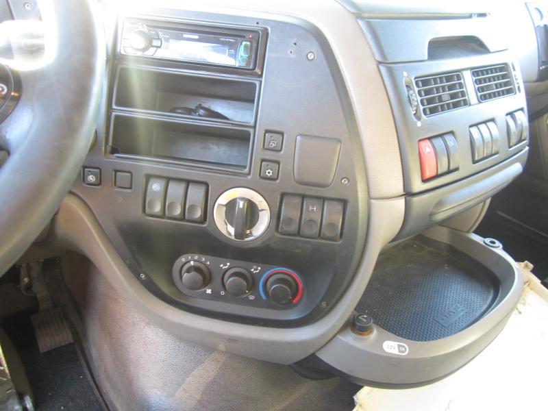 Tracteur routier DAF XF105 460