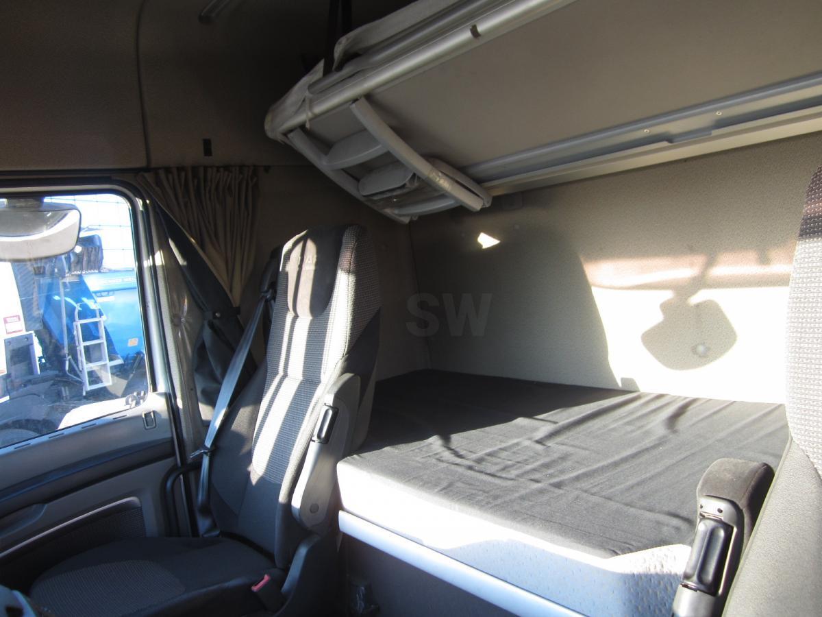 Tracteur routier DAF XF105 460